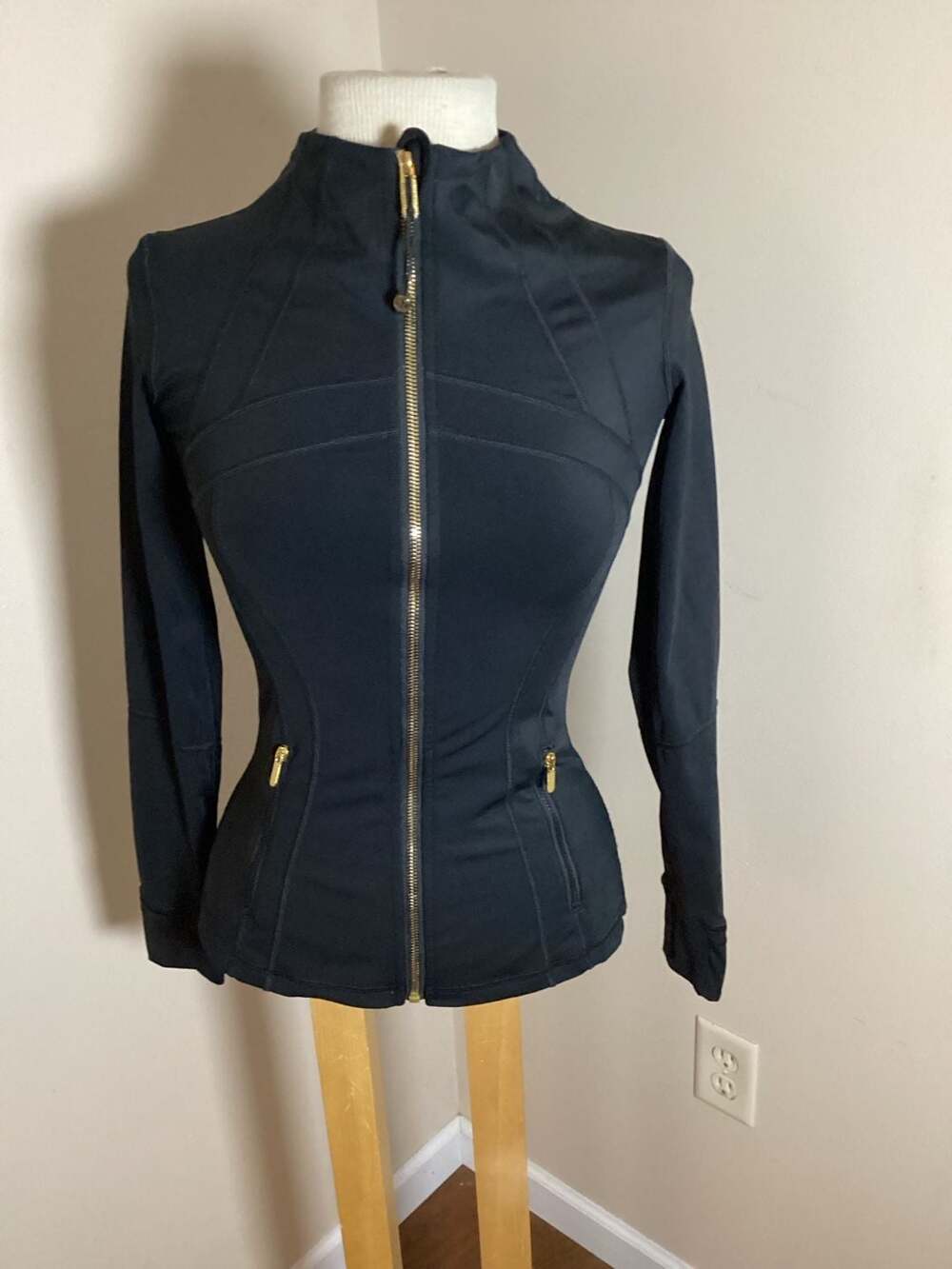 Lululemon Define Jacket Black Gold Zipper